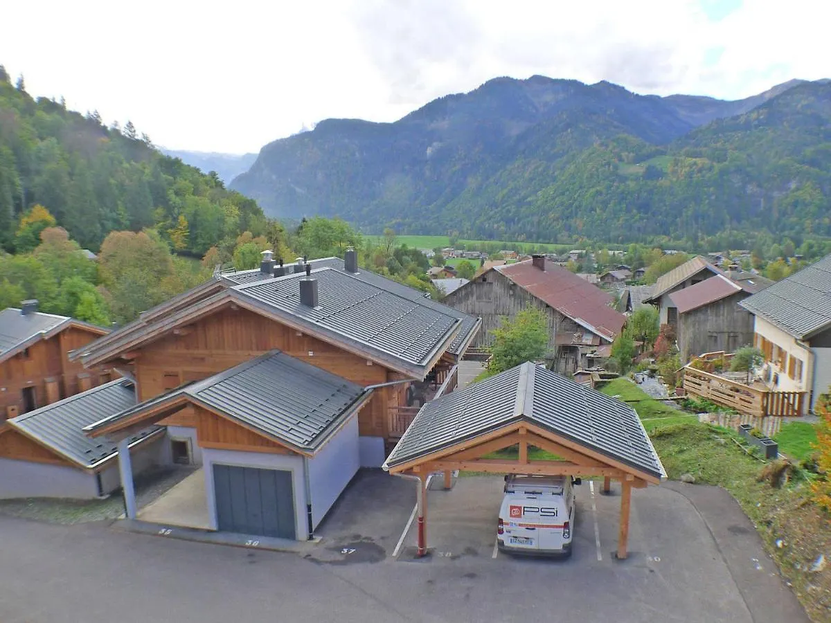 Superbe T4 Mansarde - 3 Chambres - Vue Panoramique - Parking Prive - Fr-1-629-112 Samoëns 0*,  Francia