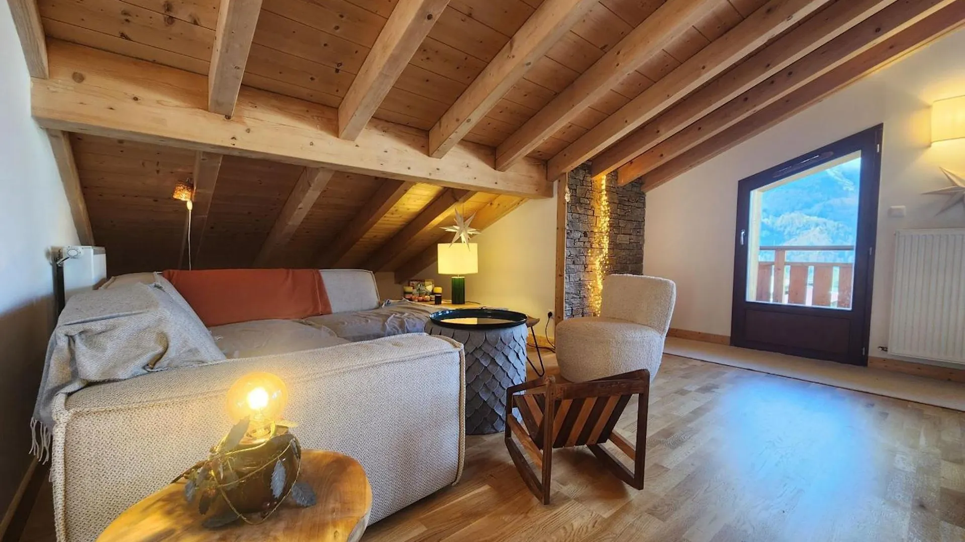 Apartamento Superbe T4 Mansarde - 3 Chambres - Vue Panoramique - Parking Prive - Fr-1-629-112 Samoëns